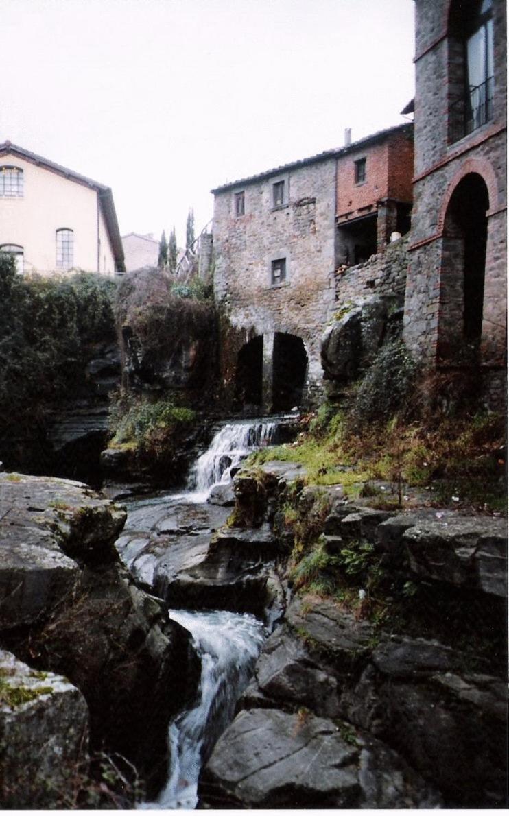 Dimora Casa Eugenia Hotel Loro Ciuffenna Bagian luar foto